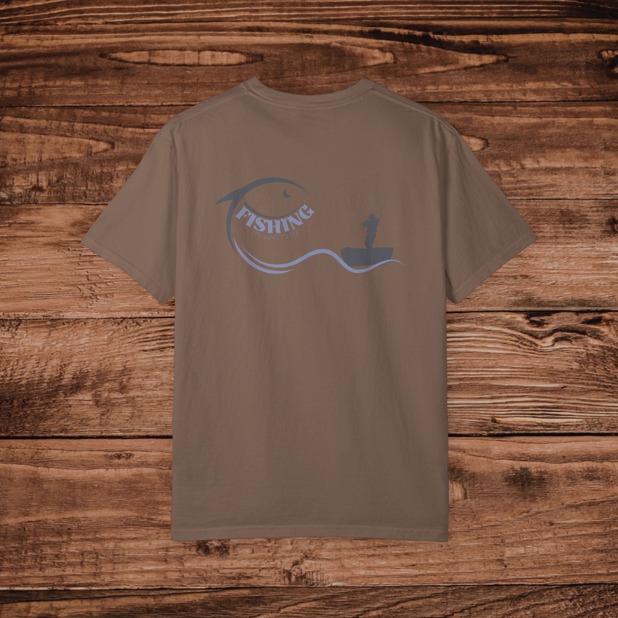Fishing Shirt for Men Retro Angler Graphic Tee, Comfort Colors Garment Dyed Boat T-Shirt, Vintage Style Fishing Gift for Dad,Fishing Apparel