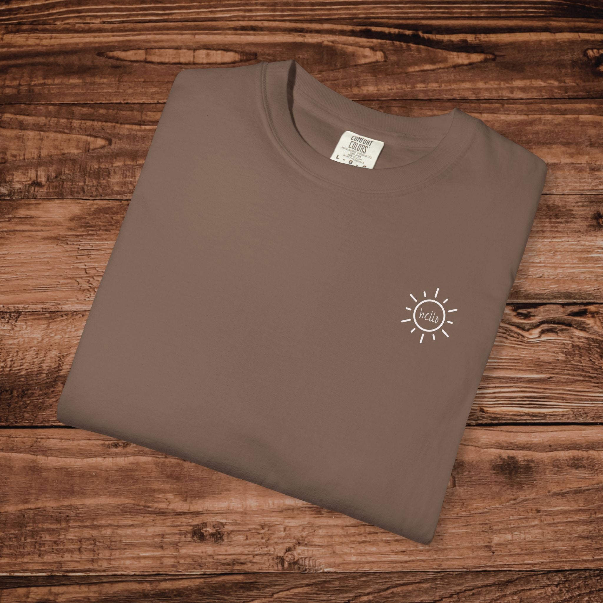 Summer Graphic Tee, The Wind The Waves The Sun The Sand T-Shirt, Minimal Aesthetic line art Beach Shirt, Oversized Coastal Beachwear