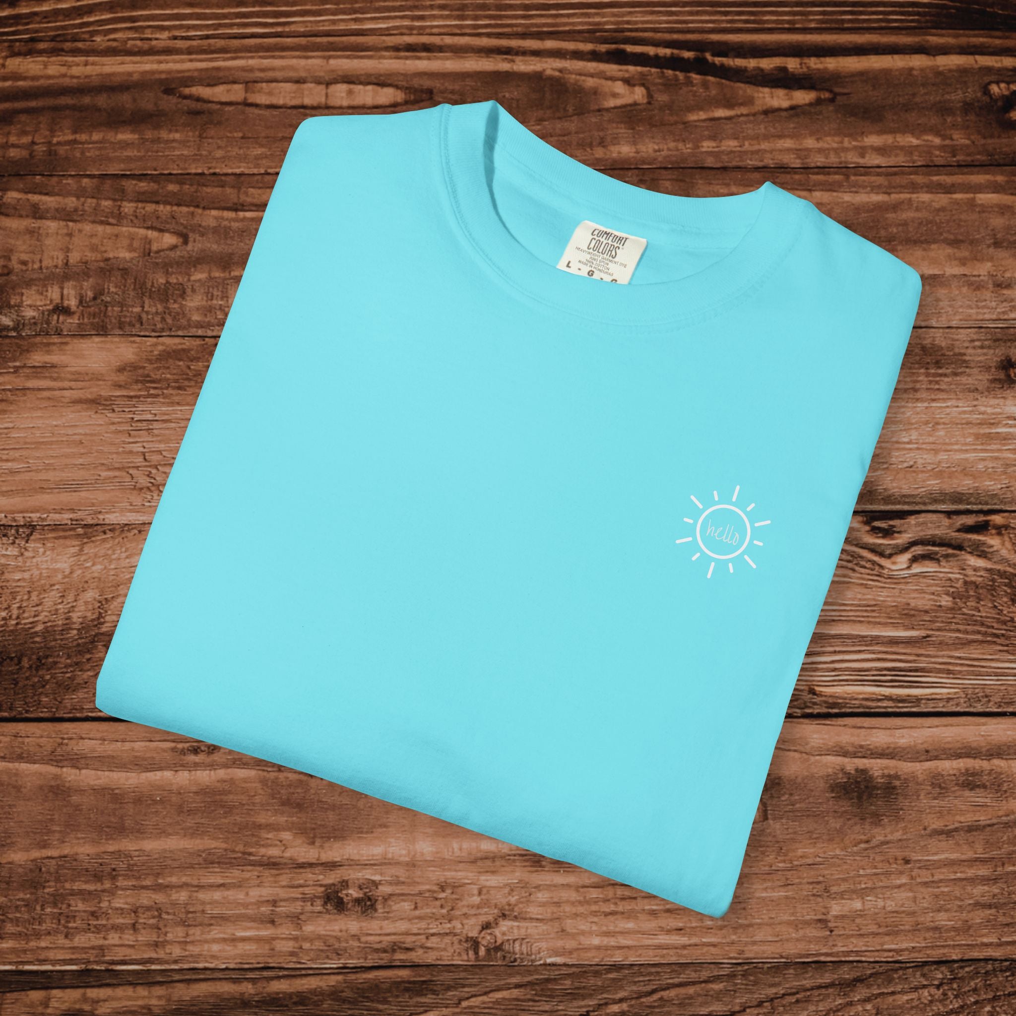 Summer Graphic Tee, The Wind The Waves The Sun The Sand T-Shirt, Minimal Aesthetic line art Beach Shirt, Oversized Coastal Beachwear