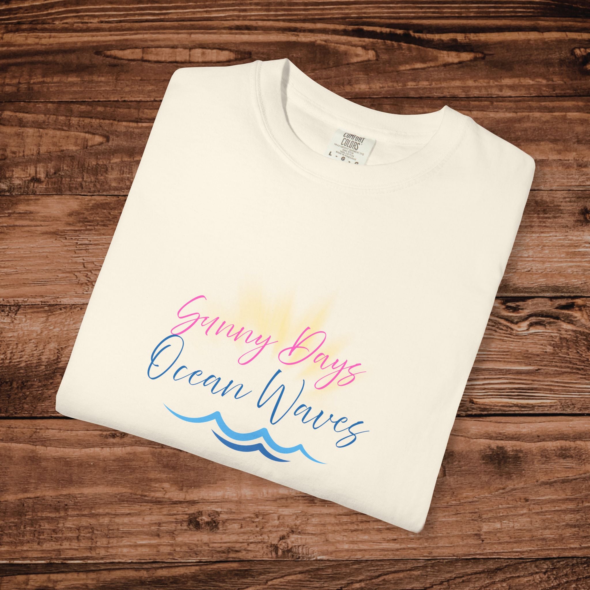 Sunny days Ocean waves Tshirt
