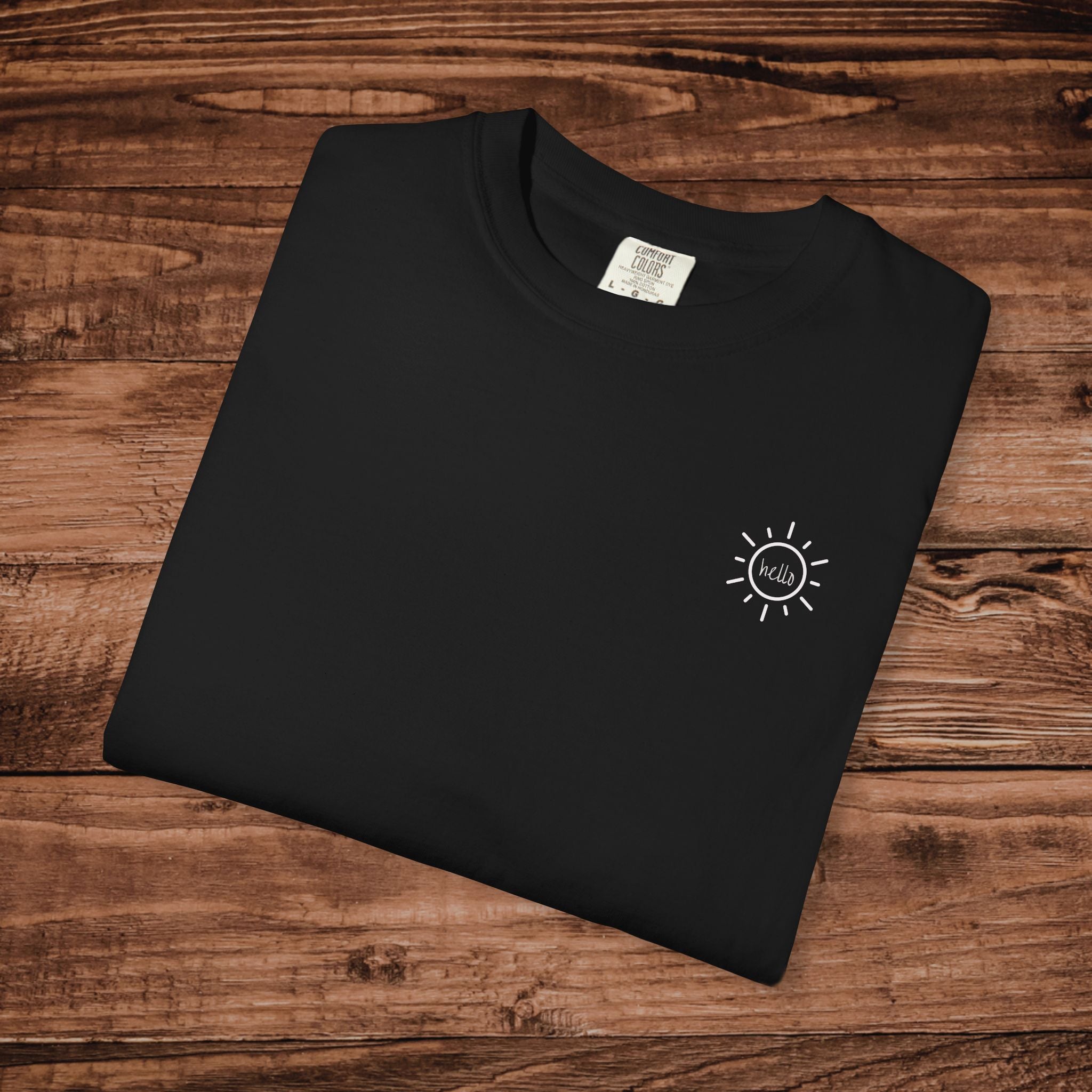 Summer Graphic Tee, The Wind The Waves The Sun The Sand T-Shirt, Minimal Aesthetic line art Beach Shirt, Oversized Coastal Beachwear