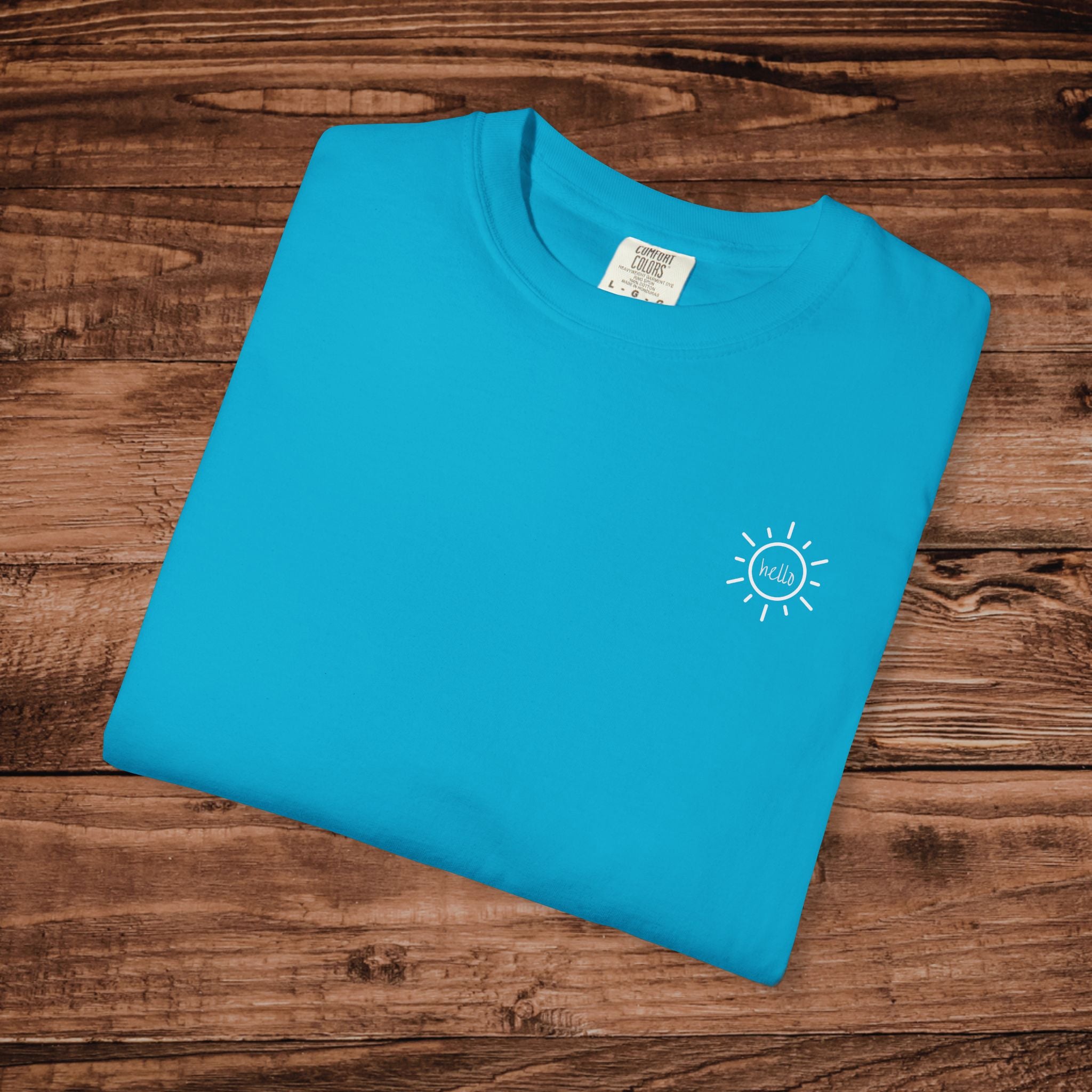 Summer Graphic Tee, The Wind The Waves The Sun The Sand T-Shirt, Minimal Aesthetic line art Beach Shirt, Oversized Coastal Beachwear